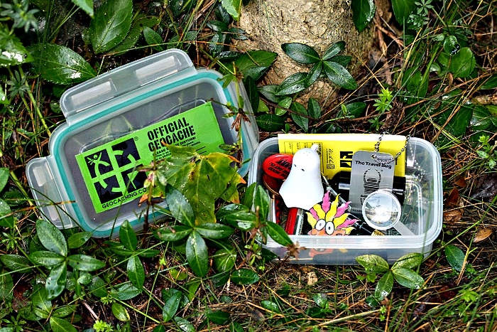 geocache-keska-cache-geocaching-logbook-travel-bug-geocoin-geovera-cz